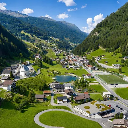 Hotel Buckelhof - See - 20 Min From Ischgl - Free Liftpass Summer-3